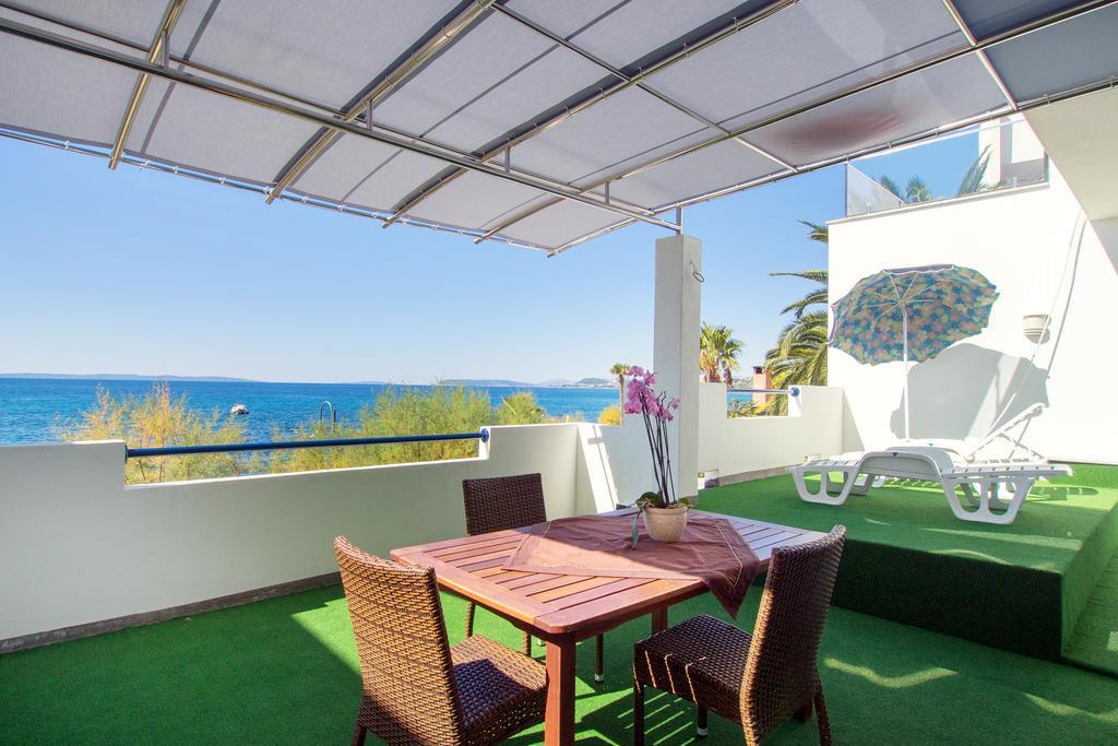 Beach Guesthouse Mediteran ポドストラナ 部屋 写真